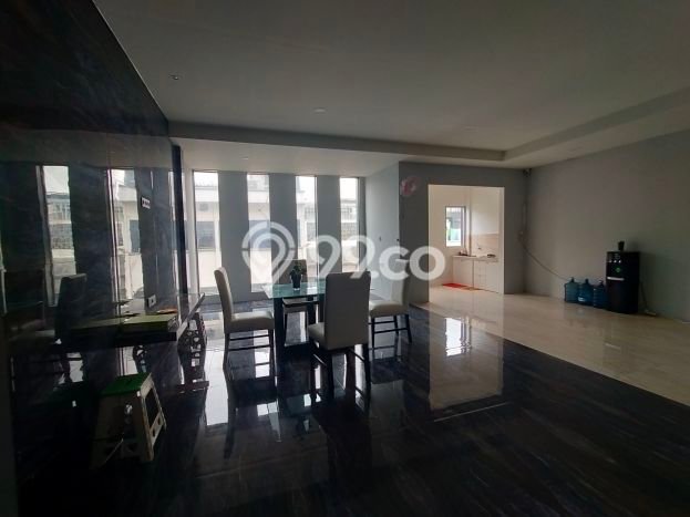 Untuk Dijual! Ruko di Kedoya Utara Jakarta Barat LT 200m2 / LB 900m2 Kawasan Bisnis Untuk Dijual! Ruko di Kedoya Utara Jakarta Barat LT 200m2 / LB 900m2 Kawasan Bisnis
