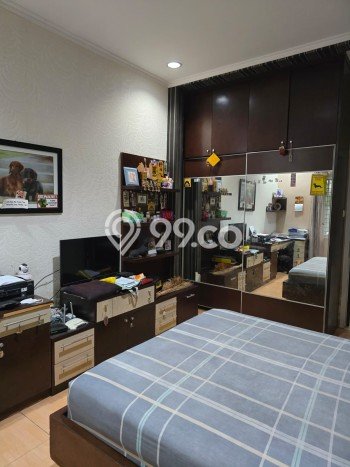 Hunian Elit LB 160m2 Siap Pakai Desain Elegan di Kepa Duri, Jakarta Barat Hunian Elit LB 160m2 Siap Pakai Desain Elegan di Kepa Duri, Jakarta Barat