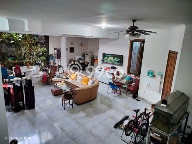 Hunian Mewah LB 400m2 Siap Huni Desain Elegan di Sunrise Garden, Jakarta Barat Hunian Mewah LB 400m2 Siap Huni Desain Elegan di Sunrise Garden, Jakarta Barat