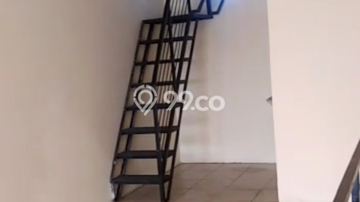 Ruko Disewa di Jakarta Barat dengan LB 175m2 Area Komersial Ramai Ruko Disewa di Jakarta Barat dengan LB 175m2 Area Komersial Ramai