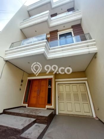 Rumah Luxury Modern Tanpa Renovasi di Taman Ratu Jakarta Barat Rumah Luxury Modern Tanpa Renovasi di Taman Ratu Jakarta Barat