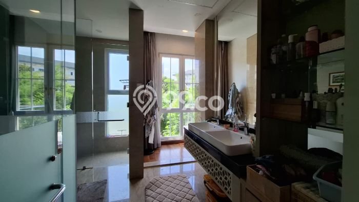 Dijual Rumah Luas Megah Dengan View Eksklusif di Mutiara Kedoya, Jakarta Barat Dijual Rumah Luas Megah Dengan View Eksklusif di Mutiara Kedoya, Jakarta Barat