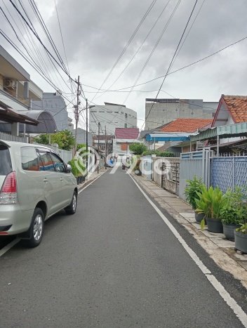 Hunian Mewah LB 280m2 Siap Huni Desain Elegan di Kramat, Jakarta Pusat Hunian Mewah LB 280m2 Siap Huni Desain Elegan di Kramat, Jakarta Pusat
