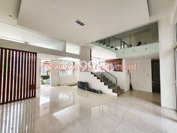 Hunian Mewah LB 560m2 Siap Pakai Desain Elegan di Citra Garden, Jakarta Barat Hunian Mewah LB 560m2 Siap Pakai Desain Elegan di Citra Garden, Jakarta Barat