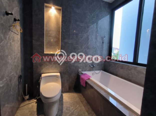 Rumah Elit Modern Siap Huni di Taman Surya Jakarta Barat Rumah Elit Modern Siap Huni di Taman Surya Jakarta Barat