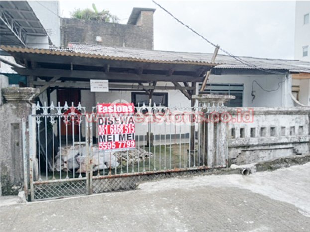 Sewa Rumah Murah di Taman Palem Jakarta Barat Punya 3 KT Sewa Rumah Murah di Taman Palem Jakarta Barat Punya 3 KT
