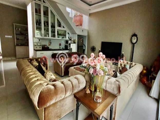 Rumah Luxury Modern Tanpa Renovasi di Taman Kencana Jakarta Barat Rumah Luxury Modern Tanpa Renovasi di Taman Kencana Jakarta Barat
