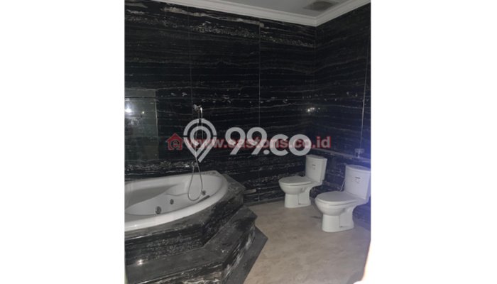 Dijual Rumah Luas Elegan Dengan View Cantik di Taman Surya, Jakarta Barat Dijual Rumah Luas Elegan Dengan View Cantik di Taman Surya, Jakarta Barat