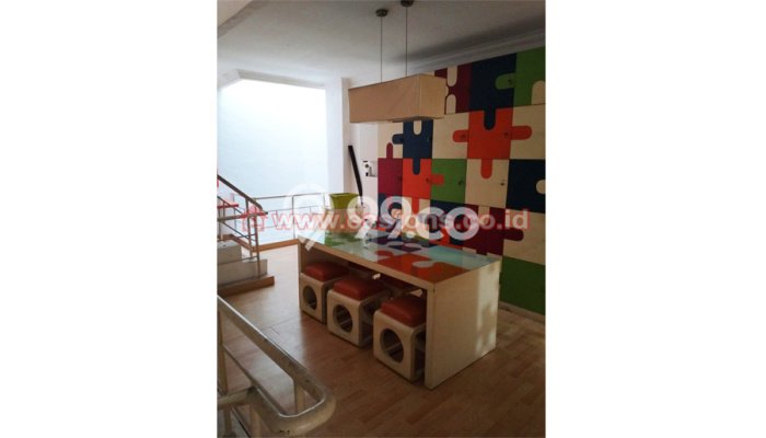 Ruko Dijual di Jakarta Barat LT 67m2 & LB 236m2 Lokasi Terbaik! Ruko Dijual di Jakarta Barat LT 67m2 & LB 236m2 Lokasi Terbaik!
