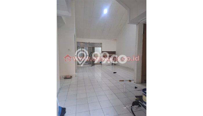 Sewa Rumah Murah di Taman Surya Jakarta Barat Punya 3 Kamar Tidur Sewa Rumah Murah di Taman Surya Jakarta Barat Punya 3 Kamar Tidur