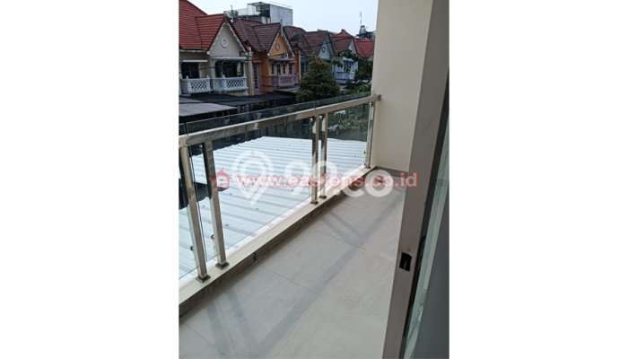 Rumah sewa siap huni 4 KT di Citra Garden, Jakarta Barat Rumah sewa siap huni 4 KT di Citra Garden, Jakarta Barat