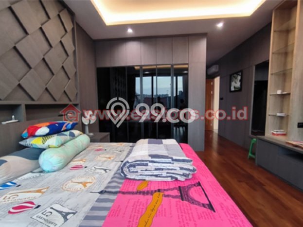 Rumah Elit Modern Siap Huni di Taman Surya Jakarta Barat Rumah Elit Modern Siap Huni di Taman Surya Jakarta Barat