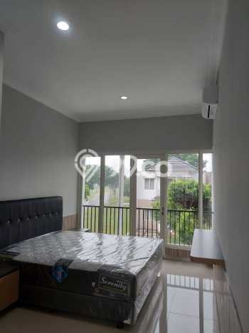 Jual Rumah Favorit Siap Huni LB 115m2 di Suvarna Sutera, Tangerang Jual Rumah Favorit Siap Huni LB 115m2 di Suvarna Sutera, Tangerang