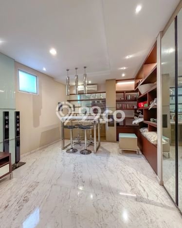 Hot Offer Hunian Mewah Ideal dan Luas di Kebayoran Baru, Jakarta Selatan Hot Offer Hunian Mewah Ideal dan Luas di Kebayoran Baru, Jakarta Selatan