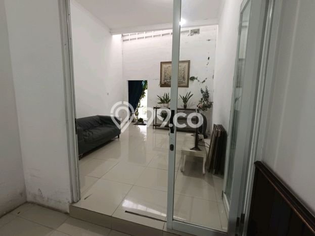 Rumah Strategis Minimalis Lb 151m2 di Kebayoran Baru, Jakarta Selatan Rumah Strategis Minimalis Lb 151m2 di Kebayoran Baru, Jakarta Selatan