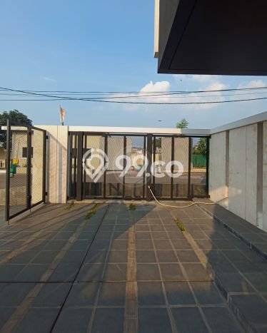 Dijual Rumah Eksklusif 4 KT di Petukangan, Jakarta Selatan Dijual Rumah Eksklusif 4 KT di Petukangan, Jakarta Selatan