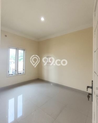 Rumah Strategis Modern Lb 125m2 di Pondok Aren, Tangerang Selatan Rumah Strategis Modern Lb 125m2 di Pondok Aren, Tangerang Selatan