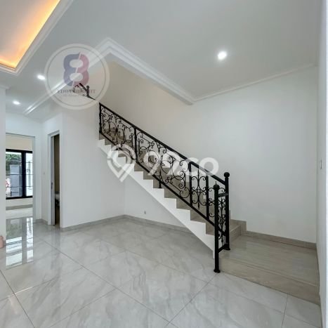 Jual Rumah Luas Elegan Dengan View Eksklusif di Pondok Indah, Jakarta Selatan Jual Rumah Luas Elegan Dengan View Eksklusif di Pondok Indah, Jakarta Selatan
