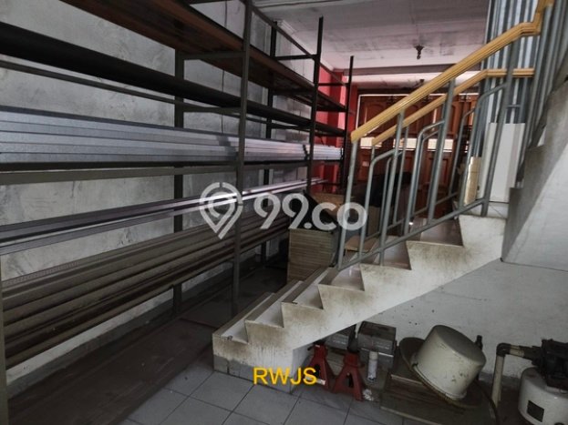 LOKASI STRATEGIS! Ruko Kawasan Serpong, Luas 330m², Pusat Komersial, Mainroad LOKASI STRATEGIS! Ruko Kawasan Serpong, Luas 330m², Pusat Komersial, Mainroad
