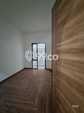 Rumah Luas Asri 3 KT Siap Huni di Serpong Regency Melati Mas Tangerang Selatan Rumah Luas Asri 3 KT Siap Huni di Serpong Regency Melati Mas Tangerang Selatan