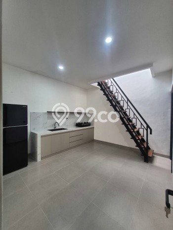 Rumah Luxury Modern Siap Huni di Alam Sutera Tangerang Rumah Luxury Modern Siap Huni di Alam Sutera Tangerang