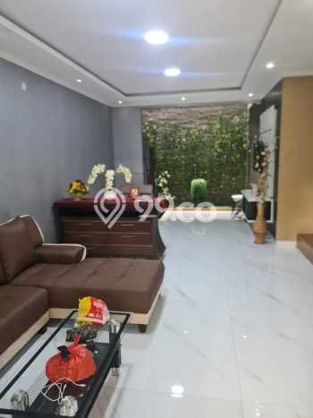 For Sale Rumah 4 Kamar Lokasi Strategis Nyaman dan Strategis di Modernland For Sale Rumah 4 Kamar Lokasi Strategis Nyaman dan Strategis di Modernland