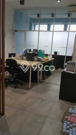 Ruko Dijual di Prime Area Jakarta Barat Luas 235m2 Ruko Dijual di Prime Area Jakarta Barat Luas 235m2
