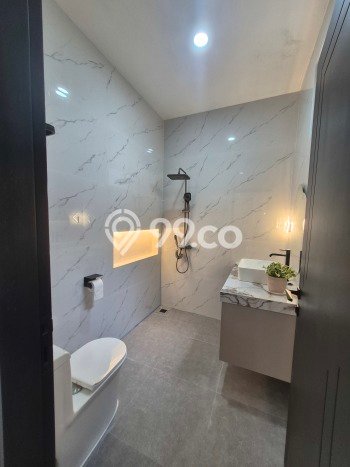 Rumah Luxury Modern Siap Huni di Alam Sutera Tangerang Rumah Luxury Modern Siap Huni di Alam Sutera Tangerang