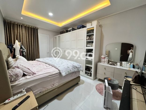 Ready to Use! Premium House LT 210m2 Desain Elegan di Metro permata Ready to Use! Premium House LT 210m2 Desain Elegan di Metro permata