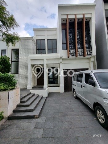 Rumah Eksklusif Siap Huni LT 250m2 di BSD Green Wich, Tangerang Rumah Eksklusif Siap Huni LT 250m2 di BSD Green Wich, Tangerang