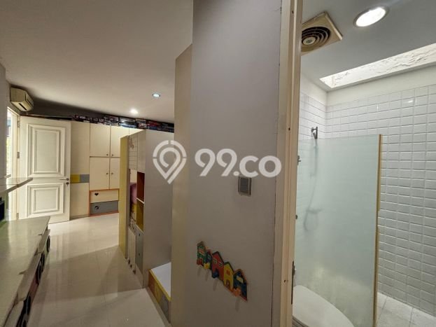 Hunian Elit LB 450m2 Siap Huni Desain Elegan di Pondok Indah, Jakarta Selatan Hunian Elit LB 450m2 Siap Huni Desain Elegan di Pondok Indah, Jakarta Selatan