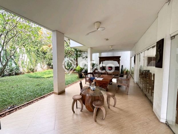 Rumah Elit LB 500m2 Siap Pakai Desain Elegan di Alam Sutera, Tangerang Rumah Elit LB 500m2 Siap Pakai Desain Elegan di Alam Sutera, Tangerang