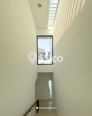 Rumah Luxury Modern Siap Huni di BSD De Park Tangerang Rumah Luxury Modern Siap Huni di BSD De Park Tangerang