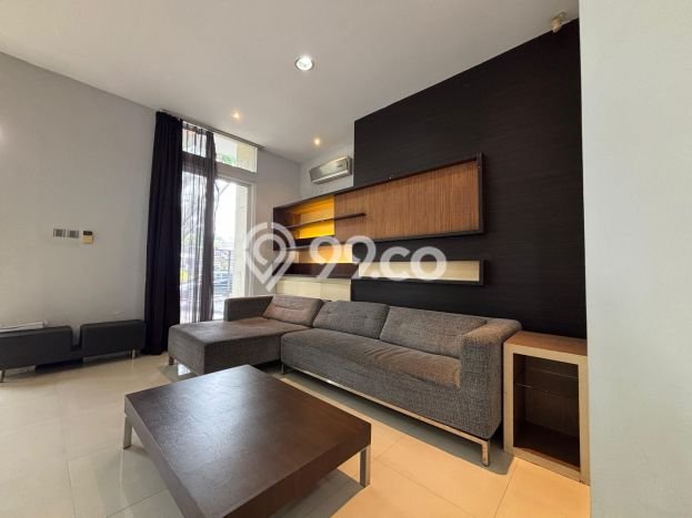 Hunian Elit LB 450m2 Siap Huni Desain Elegan di Pondok Indah, Jakarta Selatan Hunian Elit LB 450m2 Siap Huni Desain Elegan di Pondok Indah, Jakarta Selatan