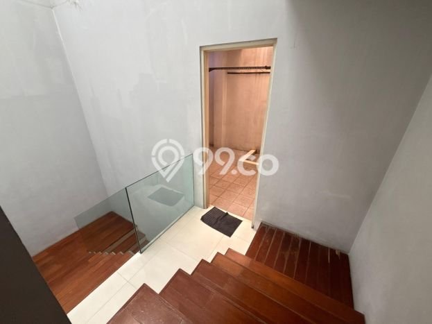 Hunian Elit LB 450m2 Siap Huni Desain Elegan di Pondok Indah, Jakarta Selatan Hunian Elit LB 450m2 Siap Huni Desain Elegan di Pondok Indah, Jakarta Selatan