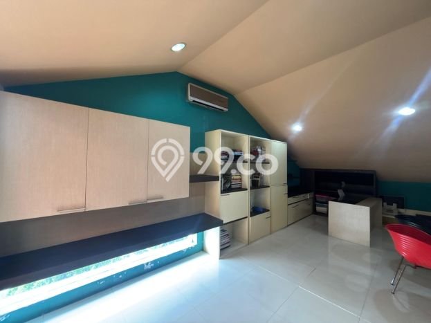 Hunian Elit LB 450m2 Siap Huni Desain Elegan di Pondok Indah, Jakarta Selatan Hunian Elit LB 450m2 Siap Huni Desain Elegan di Pondok Indah, Jakarta Selatan