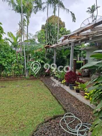 Siap Huni Rumah Mewah 4 Kamar di Kebayoran Baru Dekat ke Mana Pun Siap Huni Rumah Mewah 4 Kamar di Kebayoran Baru Dekat ke Mana Pun