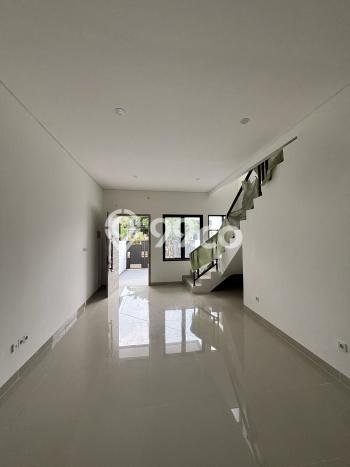 Hunian Nyaman Asri 4 KT Siap Huni di Villa Melati Mas Tangerang Selatan Hunian Nyaman Asri 4 KT Siap Huni di Villa Melati Mas Tangerang Selatan