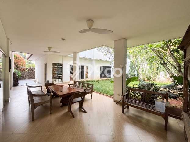 Rumah Elit LB 500m2 Siap Pakai Desain Elegan di Alam Sutera, Tangerang Rumah Elit LB 500m2 Siap Pakai Desain Elegan di Alam Sutera, Tangerang