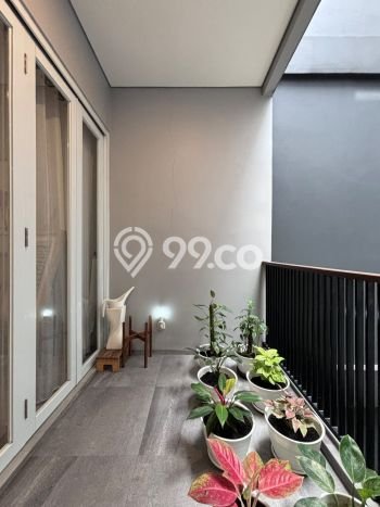 Rumah Luxury Modern Tanpa Renovasi di Ampera Jakarta Selatan Rumah Luxury Modern Tanpa Renovasi di Ampera Jakarta Selatan