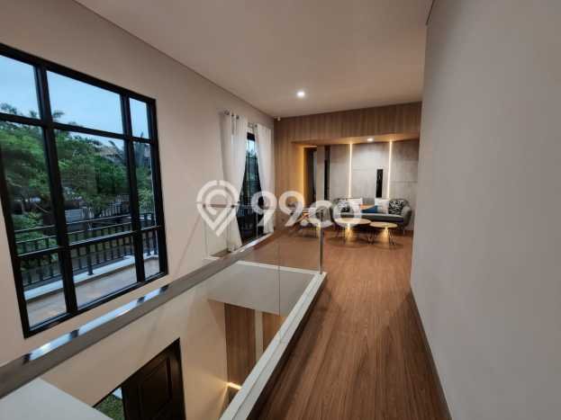 For Sale! Luxury House LT 250m2 Desain Elegan di Tb Simatupang For Sale! Luxury House LT 250m2 Desain Elegan di Tb Simatupang