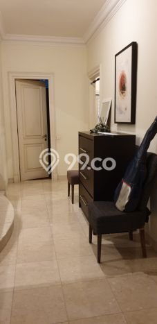 Jarang Ada! Rumah Sewa 5 Kamar Bagus Siap Huni BSD Jarang Ada! Rumah Sewa 5 Kamar Bagus Siap Huni BSD