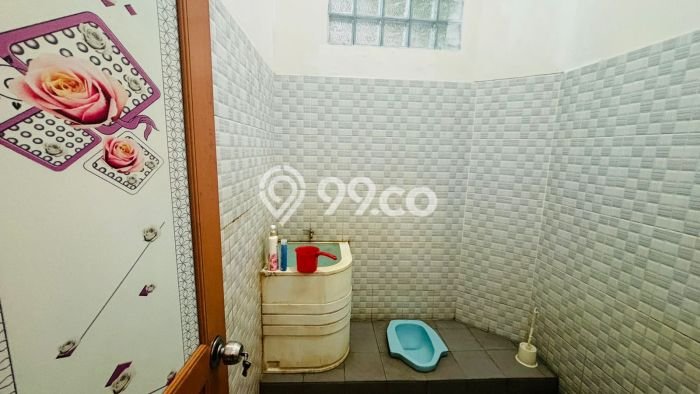 Siap Huni Rumah Mewah 5 Kamar di Bekasi Timur Dekat ke Mana Pun Siap Huni Rumah Mewah 5 Kamar di Bekasi Timur Dekat ke Mana Pun