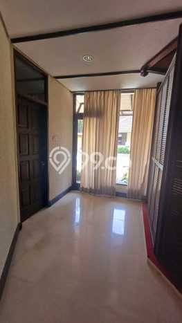 LOKASI STRATEGIS! Vila Kawasan , Luas 2897m2m², Lingkungan Strategis LOKASI STRATEGIS! Vila Kawasan , Luas 2897m2m², Lingkungan Strategis