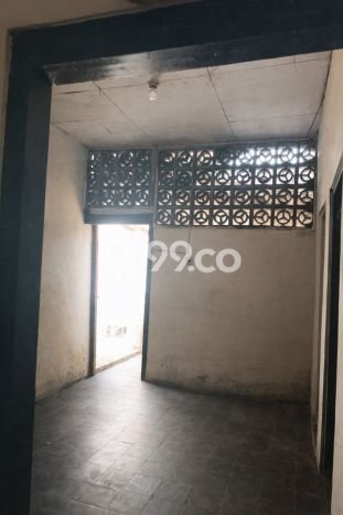 Rumah Sederhana Dijual di Kebayoran Lama 5 Kamar dengan LT 375m2 Rumah Sederhana Dijual di Kebayoran Lama 5 Kamar dengan LT 375m2