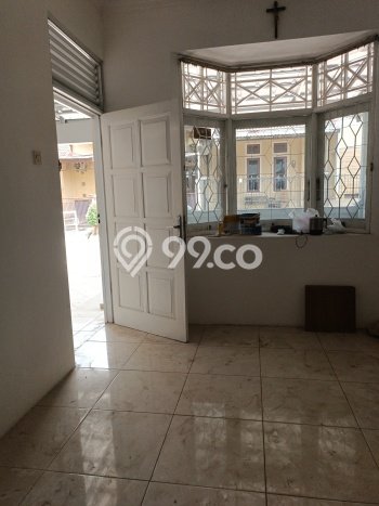 Rumah Lokasi Strategis di Tangerang, Tangerang, Luas 104m² LB 88m² Rumah Lokasi Strategis di Tangerang, Tangerang, Luas 104m² LB 88m²