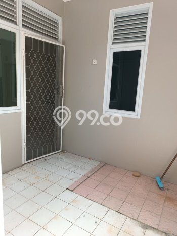 Rumah Lokasi Strategis di Tangerang, Tangerang, Luas 104m² LB 88m² Rumah Lokasi Strategis di Tangerang, Tangerang, Luas 104m² LB 88m²