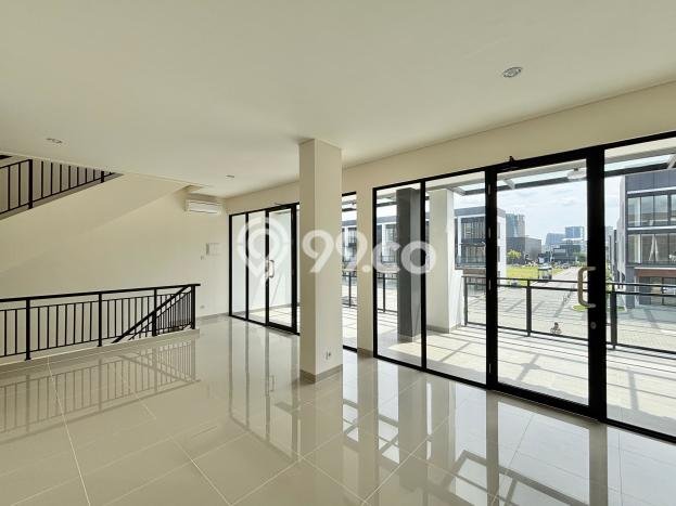 LOKASI PREMIUM! Ruko Kawasan Niaga Kawasan Gading Serpong, Luas 119m², Siap Operasional LOKASI PREMIUM! Ruko Kawasan Niaga Kawasan Gading Serpong, Luas 119m², Siap Operasional