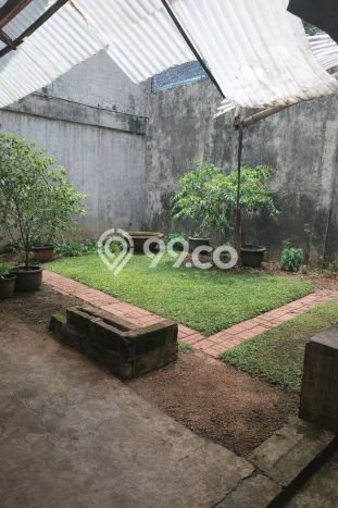 Rumah Sederhana Dijual di Kebayoran Lama 5 Kamar dengan LT 375m2 Rumah Sederhana Dijual di Kebayoran Lama 5 Kamar dengan LT 375m2