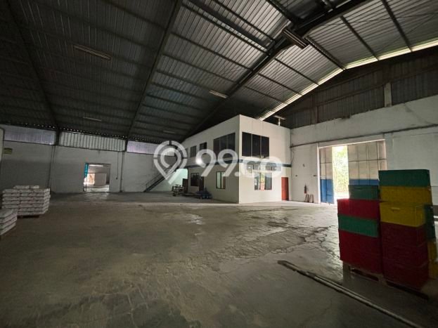 Pabrik Premium di , Luas 12261m2m², Lokasi Jalan Utama Pabrik Premium di , Luas 12261m2m², Lokasi Jalan Utama